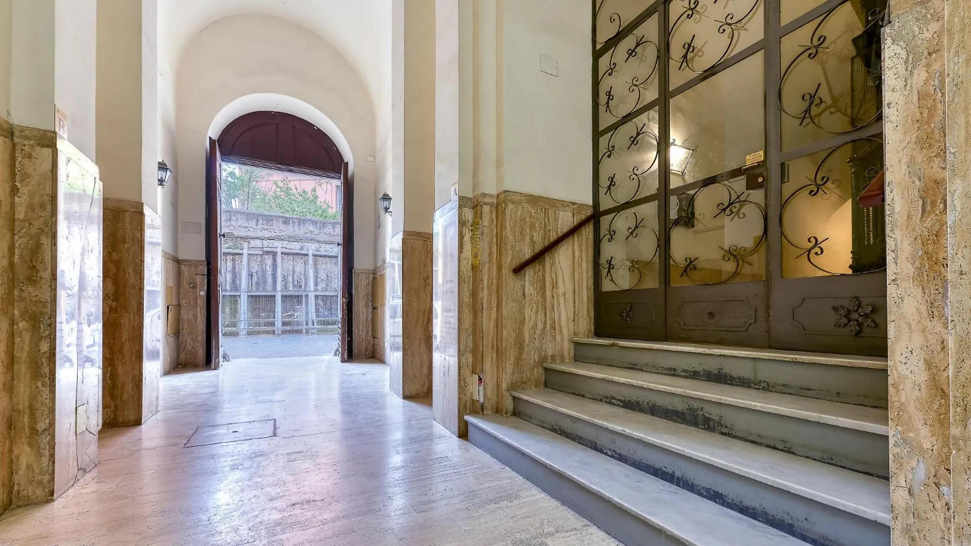 Lavinia'S Apartment At Colosseo Rome